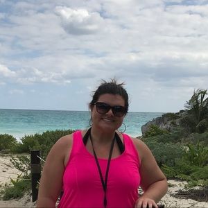 Meet your Posher, Carisa